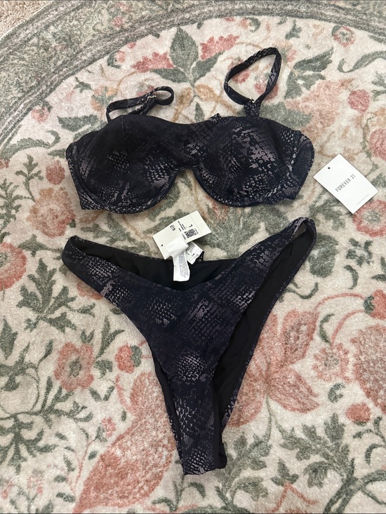 Forever 21 Other - Forever 21 Black Snakeskin Print Bikini Set